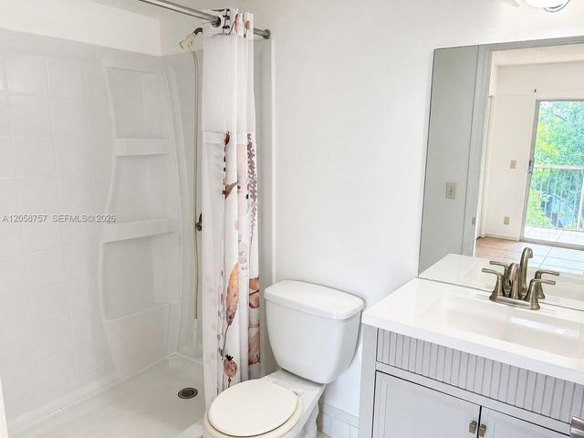 1301 SW 135th Ter 406J, Pembroke Pines, FL 33027