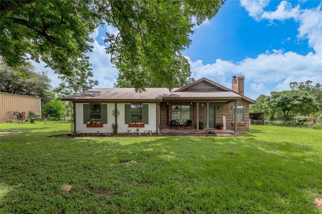 1205 W Houston Avenue, Crockett, TX 75835