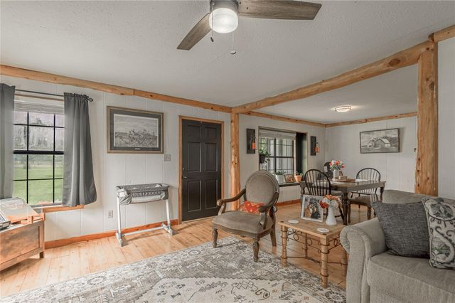 1205 W Houston Avenue, Crockett, TX 75835