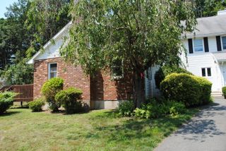 51 Oldefield Farms 51, Enfield, CT 06082