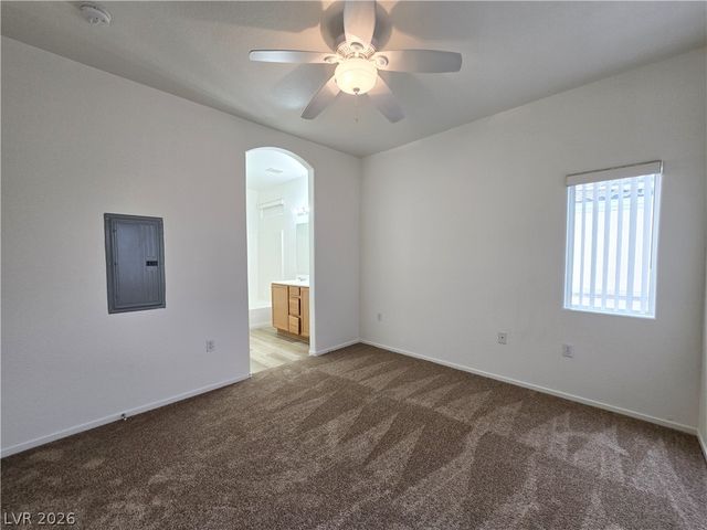 6320 Desert Leaf Street 201, North Las Vegas, NV 89081