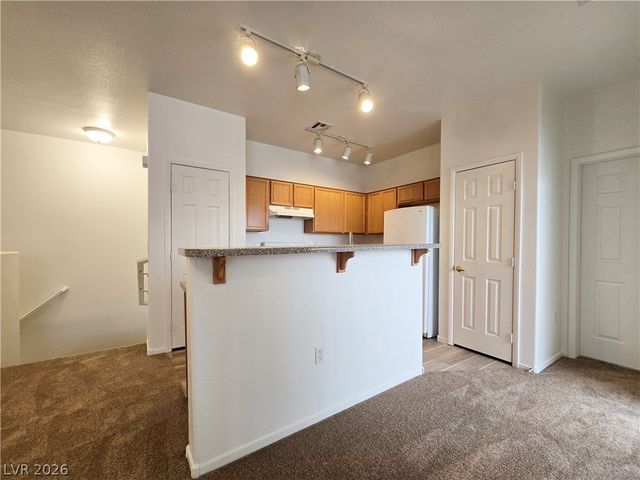 6320 Desert Leaf Street 201, North Las Vegas, NV 89081
