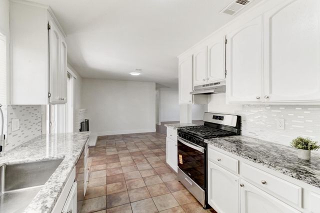 124 Fargo Way, Folsom, CA 95630