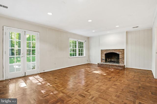 7305 MASTERS DR, Potomac, MD 20854