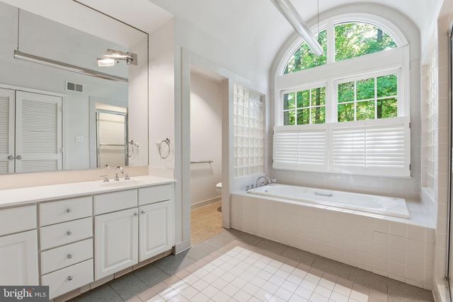 7305 MASTERS DR, Potomac, MD 20854