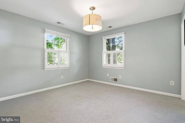 7305 MASTERS DR, Potomac, MD 20854