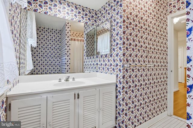 7305 MASTERS DR, Potomac, MD 20854