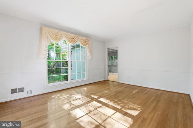 7305 MASTERS DR, Potomac, MD 20854