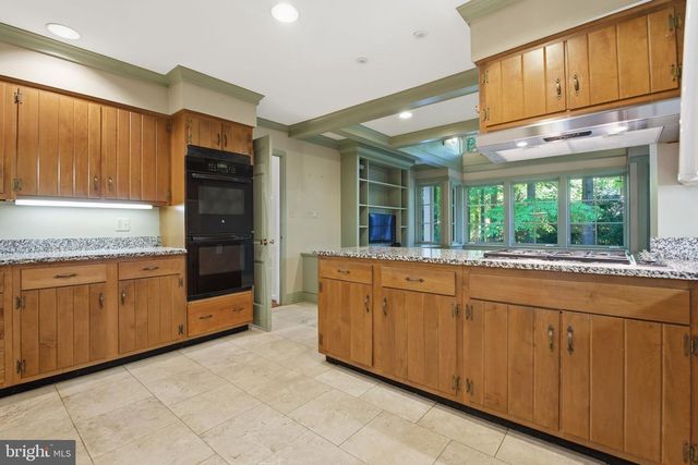 7305 MASTERS DR, Potomac, MD 20854