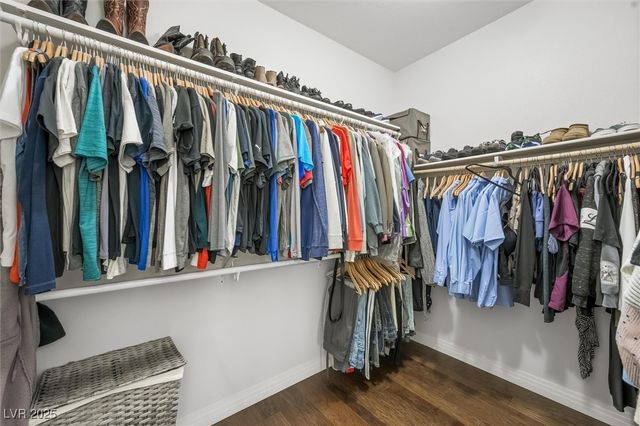 7498 Desert Wildflower Street, Las Vegas, NV 89123