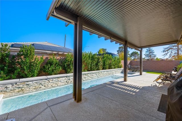 7498 Desert Wildflower Street, Las Vegas, NV 89123