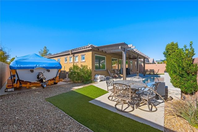 7498 Desert Wildflower Street, Las Vegas, NV 89123