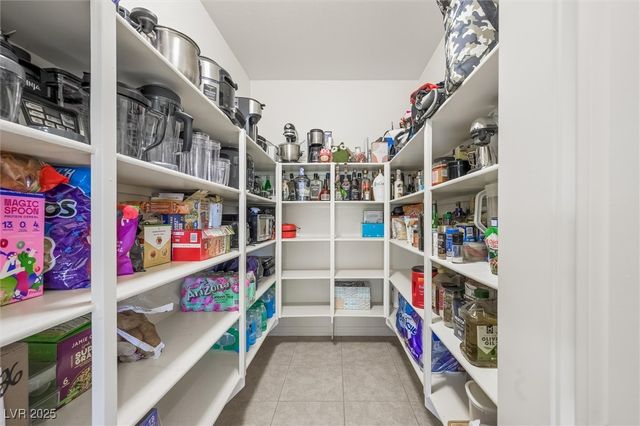 7498 Desert Wildflower Street, Las Vegas, NV 89123