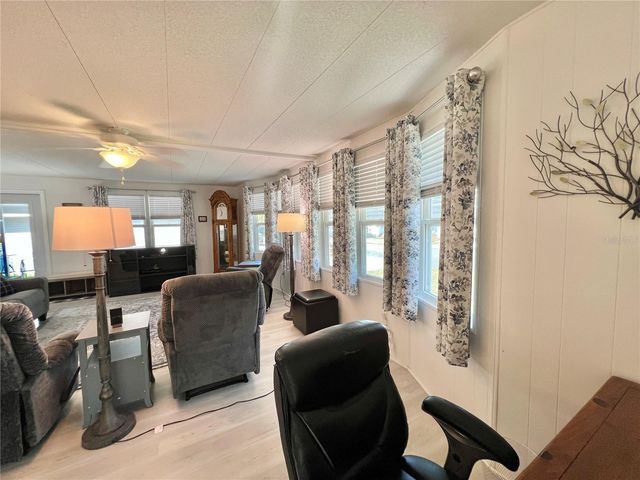 136 ASPEN CIRCLE, Leesburg, FL 34748