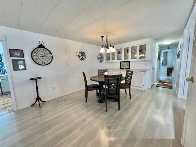 136 ASPEN CIRCLE, Leesburg, FL 34748