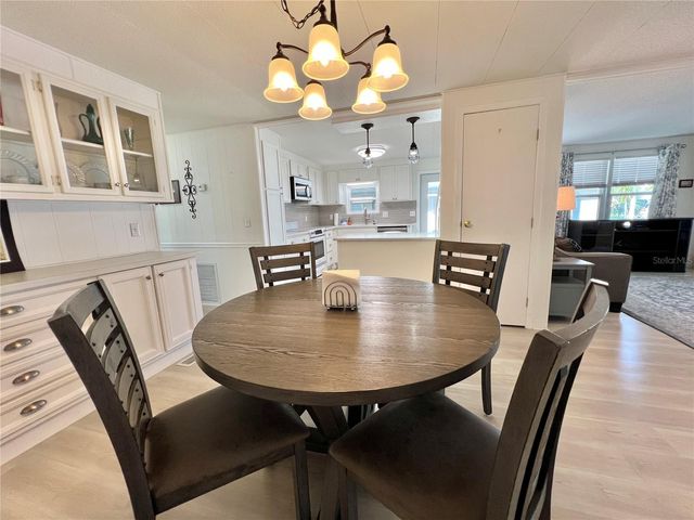 136 ASPEN CIRCLE, Leesburg, FL 34748