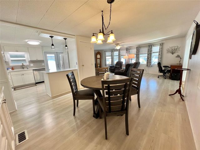 136 ASPEN CIRCLE, Leesburg, FL 34748