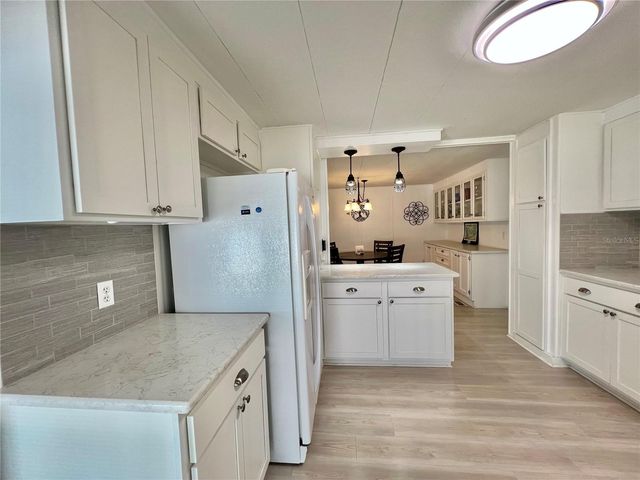 136 ASPEN CIRCLE, Leesburg, FL 34748