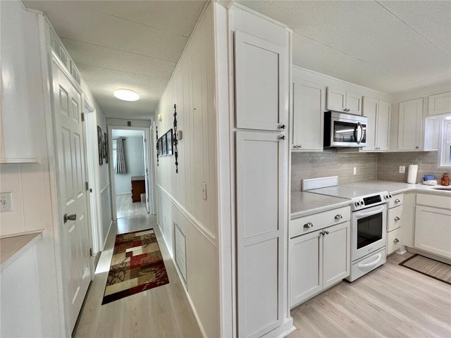 136 ASPEN CIRCLE, Leesburg, FL 34748