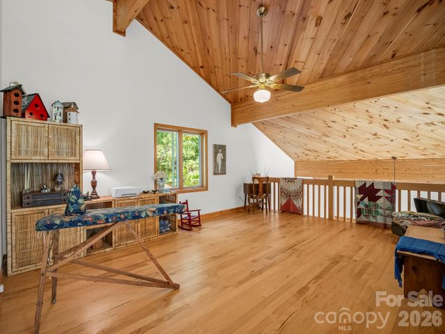 366 Summer Haven Road, Swannanoa, NC 28778