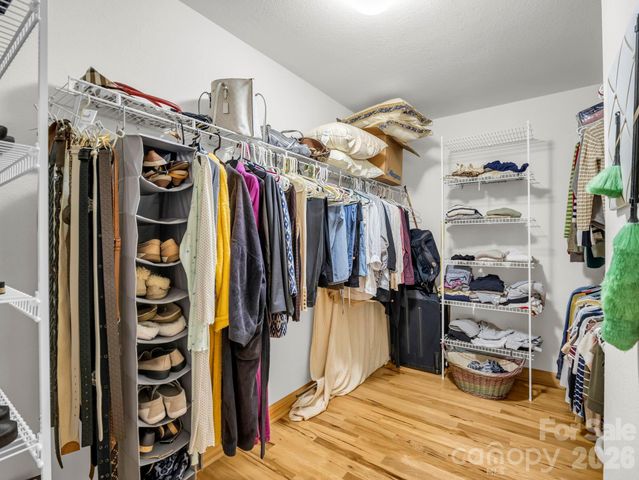 366 Summer Haven Road, Swannanoa, NC 28778