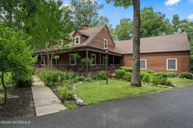 16 Dunhill Road, Jackson, NJ 08527