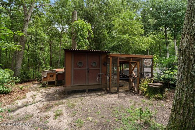 16 Dunhill Road, Jackson, NJ 08527