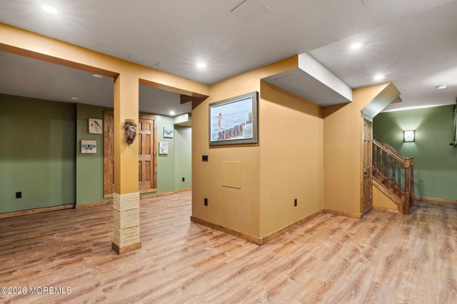 16 Dunhill Road, Jackson, NJ 08527