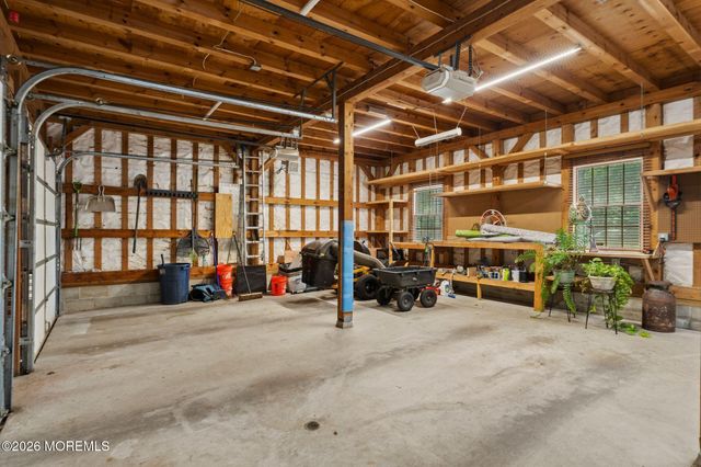 16 Dunhill Road, Jackson, NJ 08527