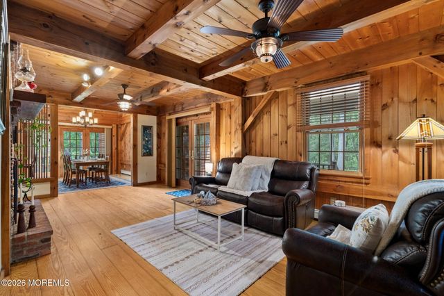 16 Dunhill Road, Jackson, NJ 08527