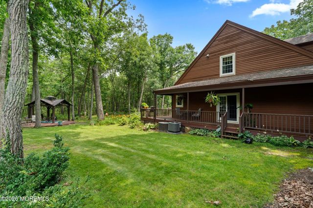 16 Dunhill Road, Jackson, NJ 08527