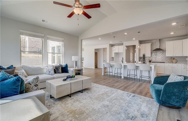 515 Dulles Drive, Mcdonough, GA 30253