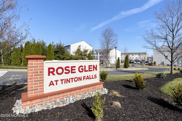 5 Jake Drive, Tinton Falls, NJ 07712
