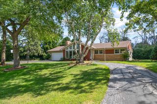 7740 N Santa Monica BOULEVARD, Fox Point, WI 53217