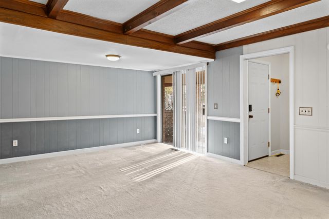 204 Brook Drive, Saint Matthews, SC 29135