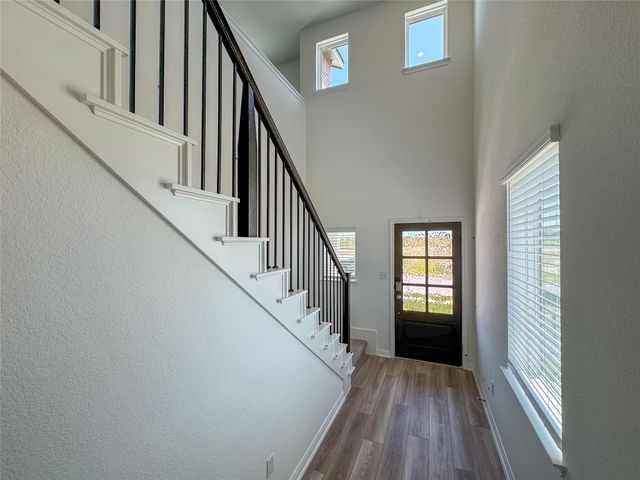 142 Jake Pine DR, Buda, TX 78610
