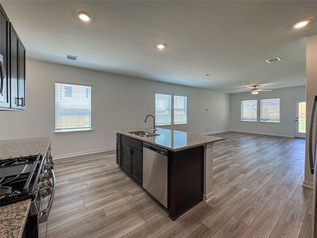 142 Jake Pine DR, Buda, TX 78610