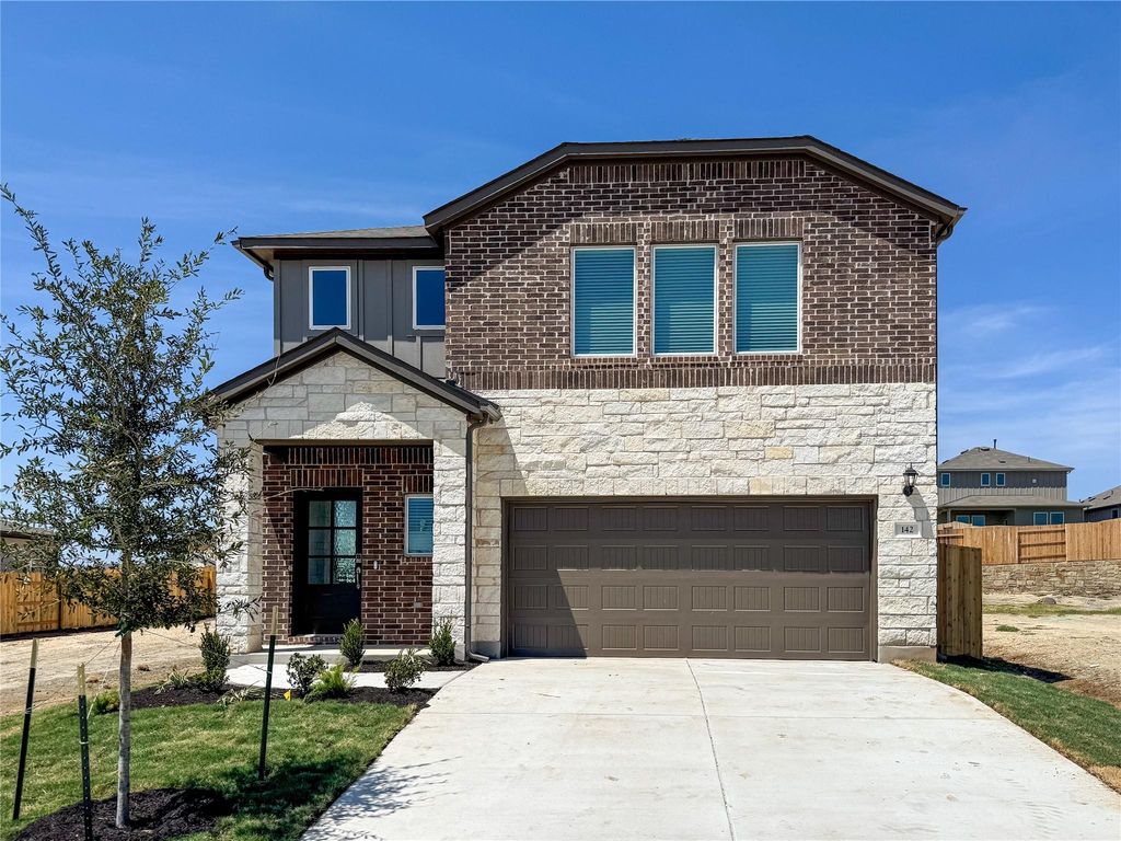 142 Jake Pine DR, Buda, TX 78610