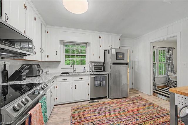 1131 Cypress Circle, Winston-salem, NC 27106