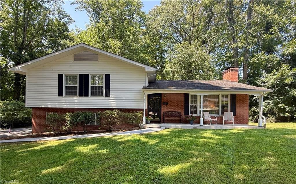 1131 Cypress Circle, Winston-salem, NC 27106