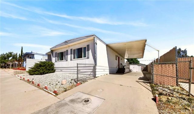 15668 Calico, Victorville, CA 92395