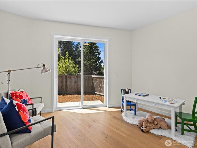 1719 163rd Court NE, Bellevue, WA 98008