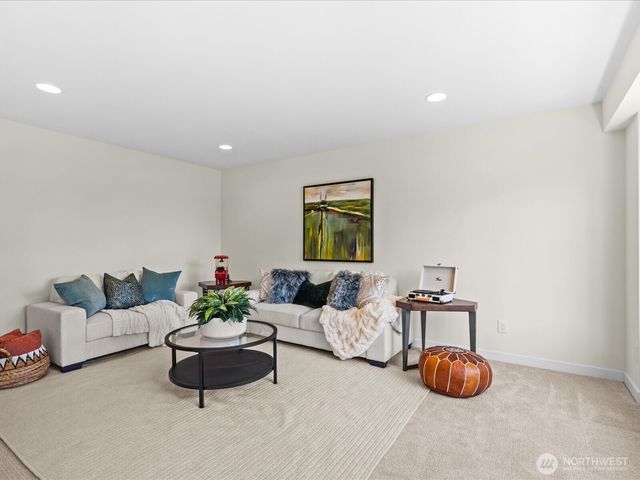 1719 163rd Court NE, Bellevue, WA 98008
