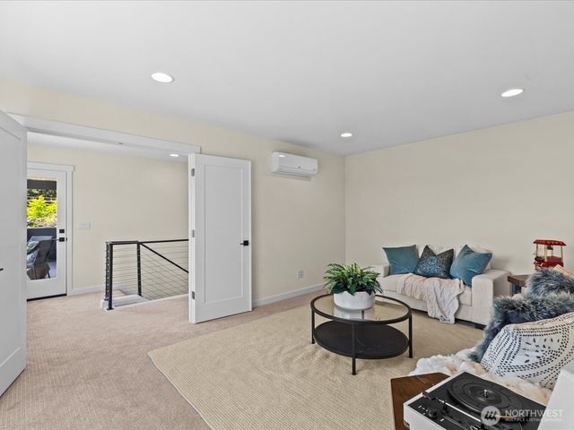 1719 163rd Court NE, Bellevue, WA 98008