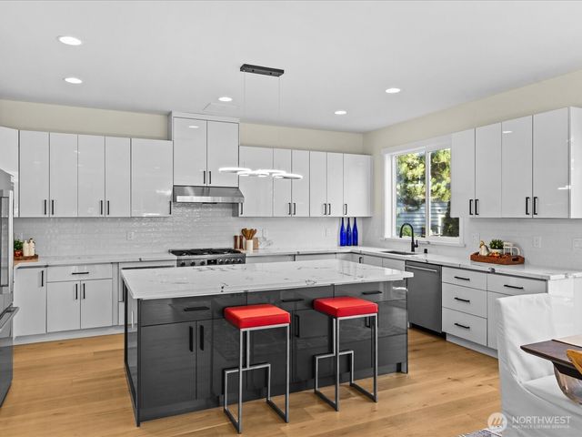 1719 163rd Court NE, Bellevue, WA 98008