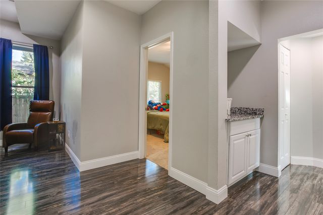 834 S Polk Street, Dallas, TX 75208