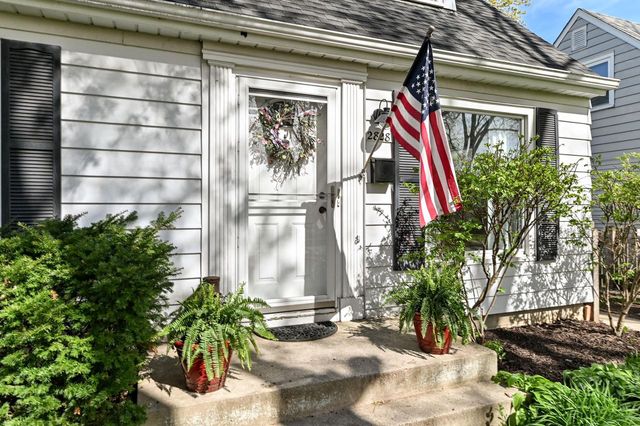 2828 88th STREET, Milwaukee, WI 53222