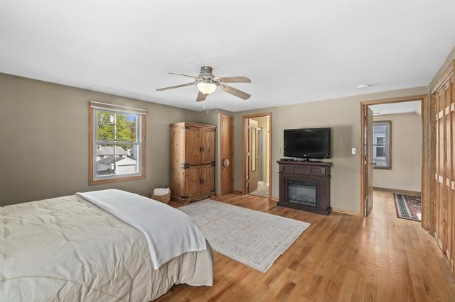 2828 88th STREET, Milwaukee, WI 53222