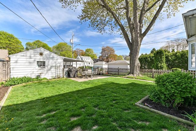 2828 88th STREET, Milwaukee, WI 53222