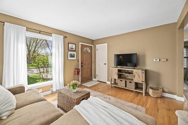 2828 88th STREET, Milwaukee, WI 53222